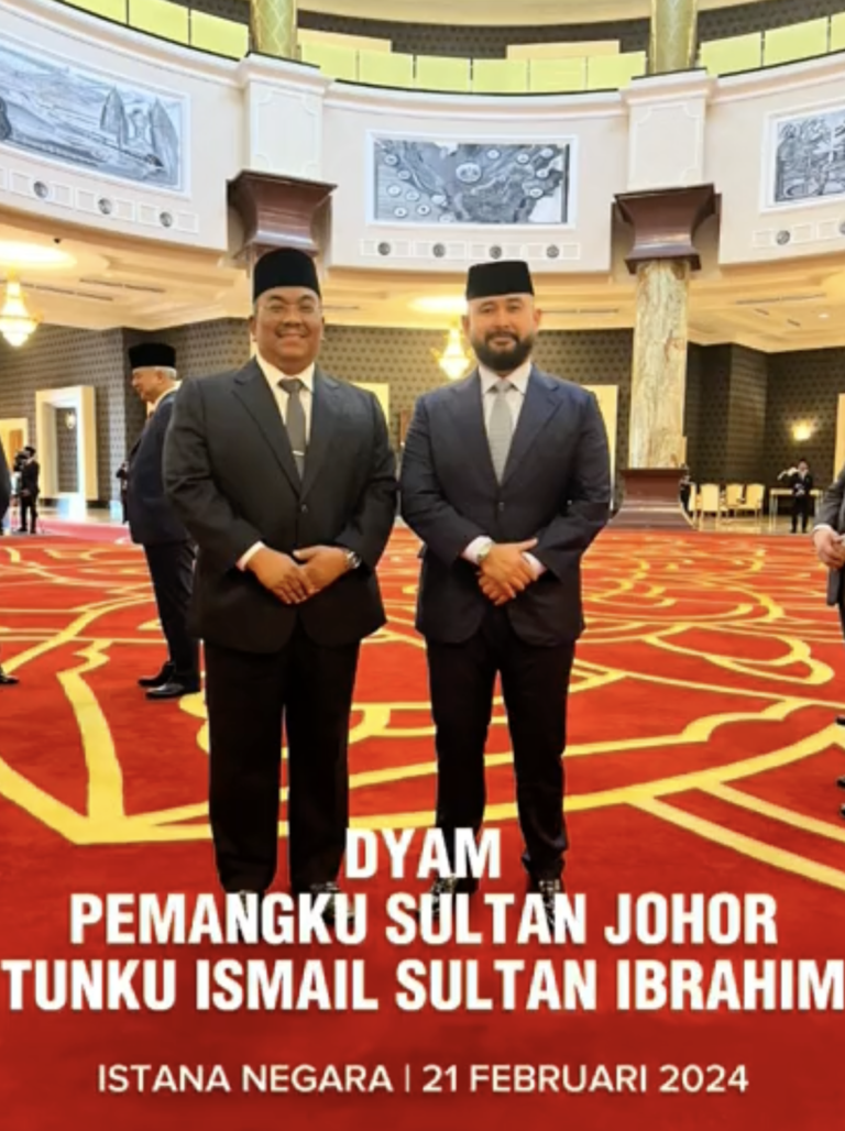 Video: Pertemuan Mesra Sanusi Dan TMJ Curi Tumpuan Warga Maya